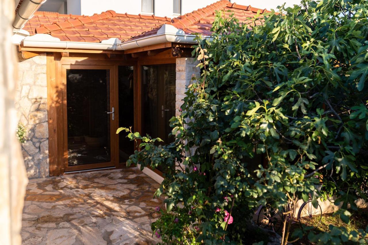 시베니크 Sun Gardens 빌라 외부 사진